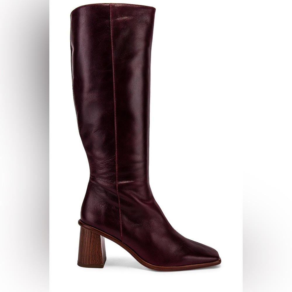 Alohas Burgundy Calf Boots